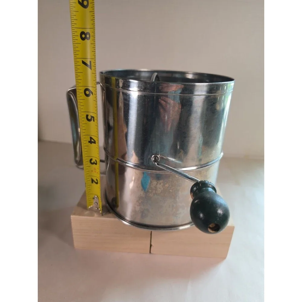 Vintage Extra Large Sifter 8-Cup Hand Crank Flour  Dry Ingredients Sifter Green